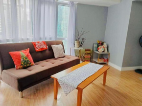 Spacious Loft in BGC with WIFI & NETFLIX